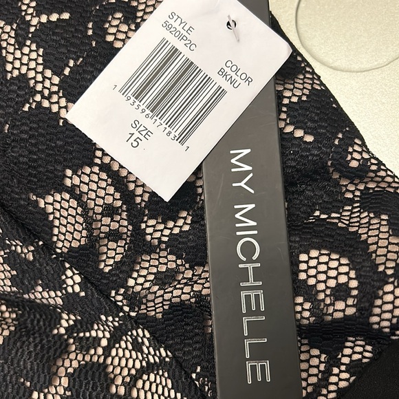 MY MICHELLE Two Tone Lace Skater Dress Juniors size 15 Women’s XL Black Nude - Picture 9 of 13